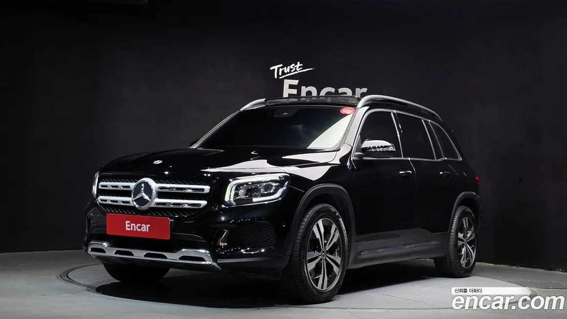 Mercedes-Benz GLB-Class — фото 1