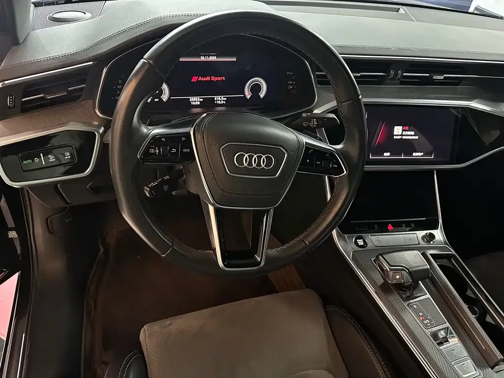 Audi A6L — фото 5
