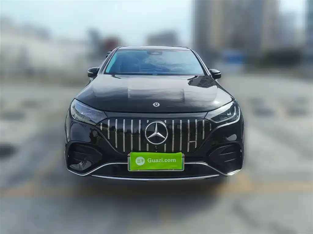 Mercedes-Benz EQE SUV — фото 3