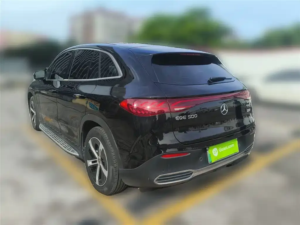 Mercedes-Benz EQE SUV — фото 5