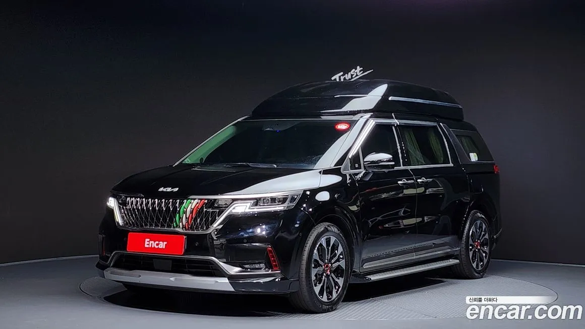 Kia Carnival — фото 1
