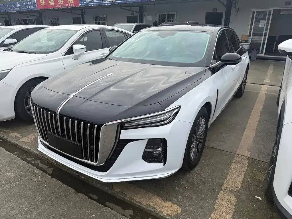Hongqi H5 — фото 1