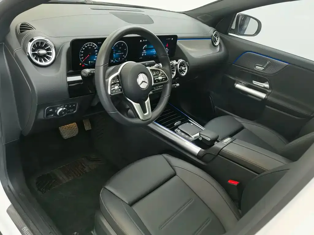 Mercedes-Benz GLA — фото 6