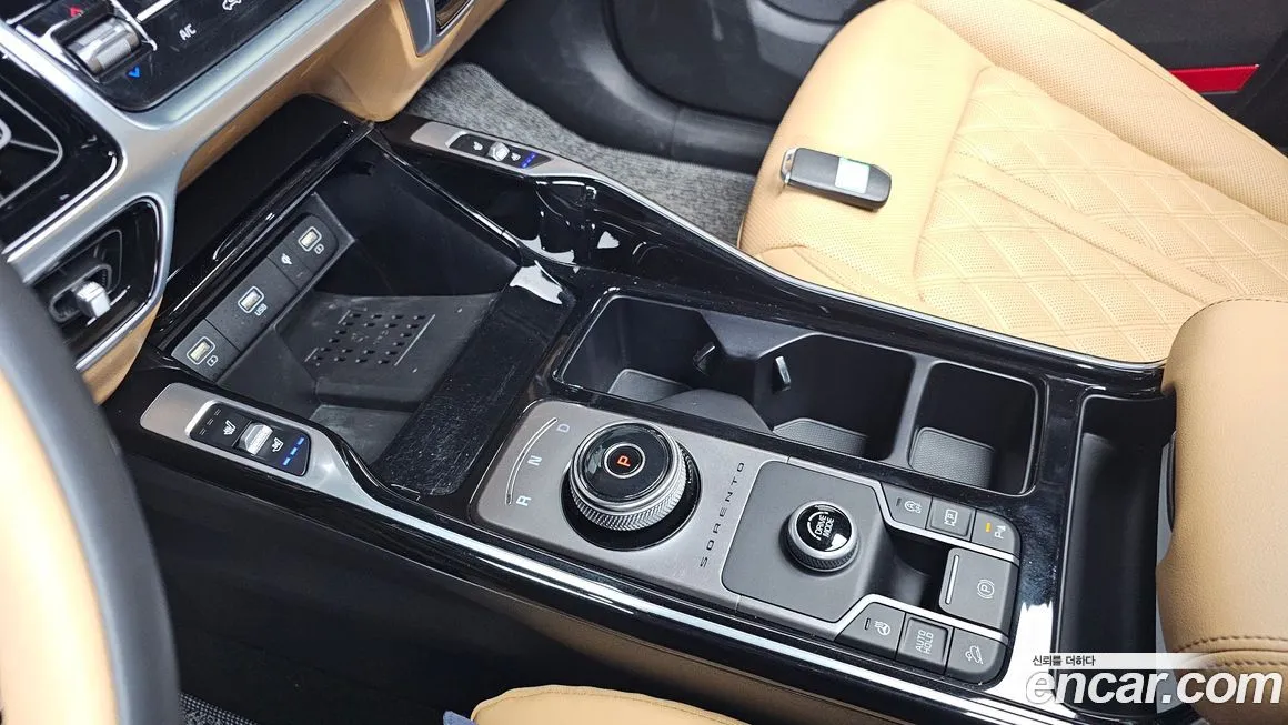 Kia Sorento — фото 9