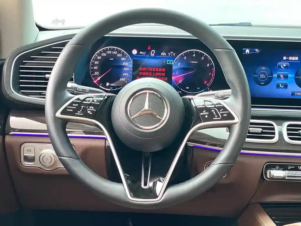 Mercedes-Benz GLE — фото 8