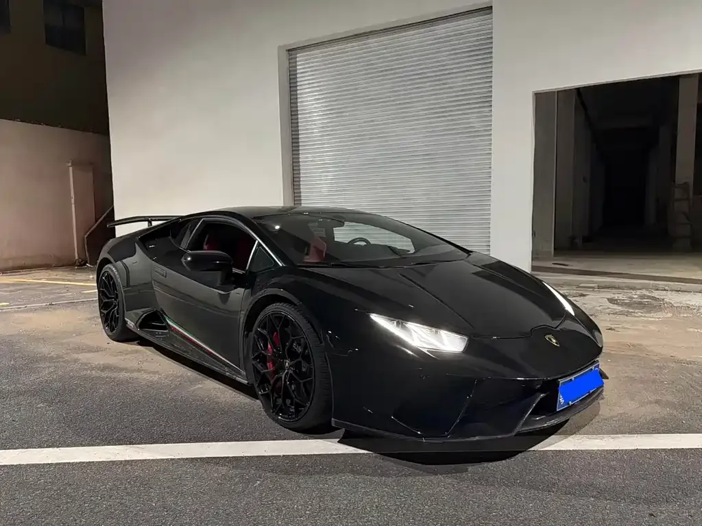Lamborghini Huracan — фото 1