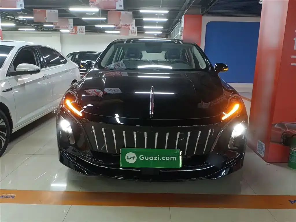 Hongqi E-QM5 — фото 3
