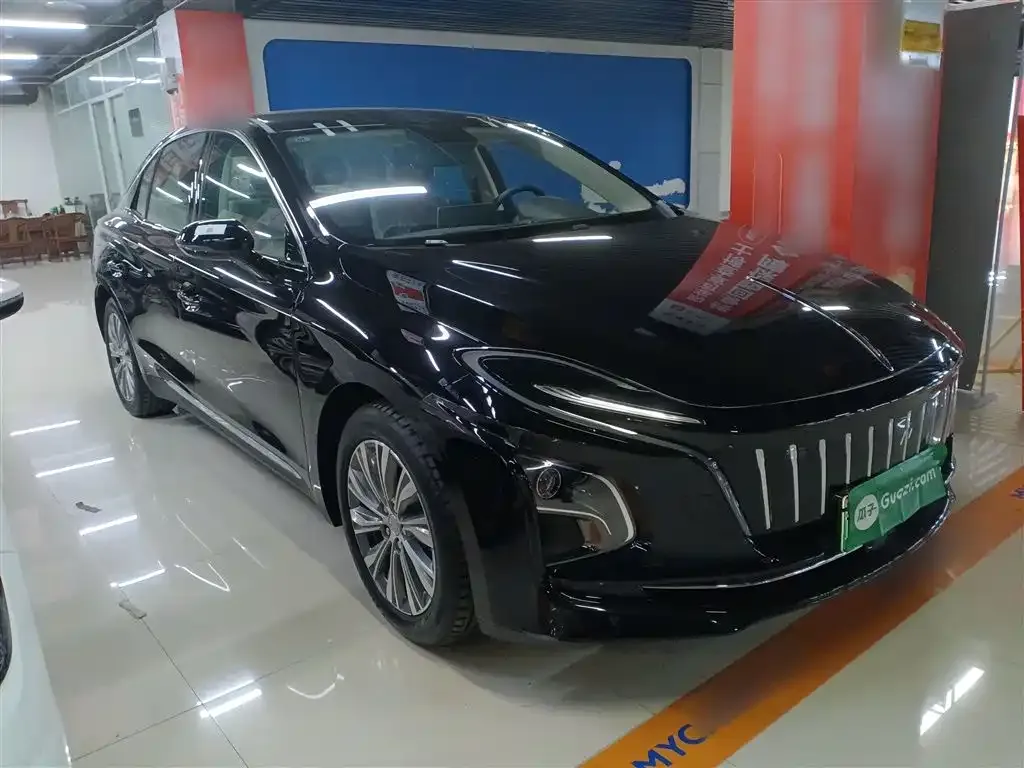 Hongqi E-QM5 — фото 4