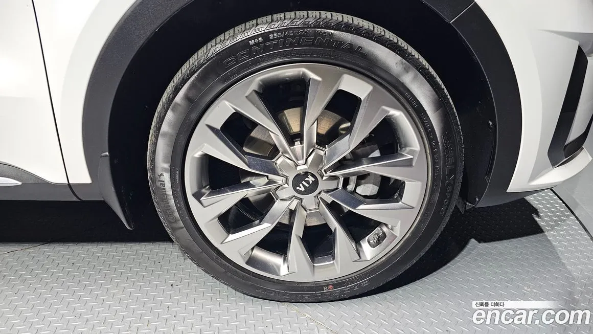 Kia Sorento — фото 5