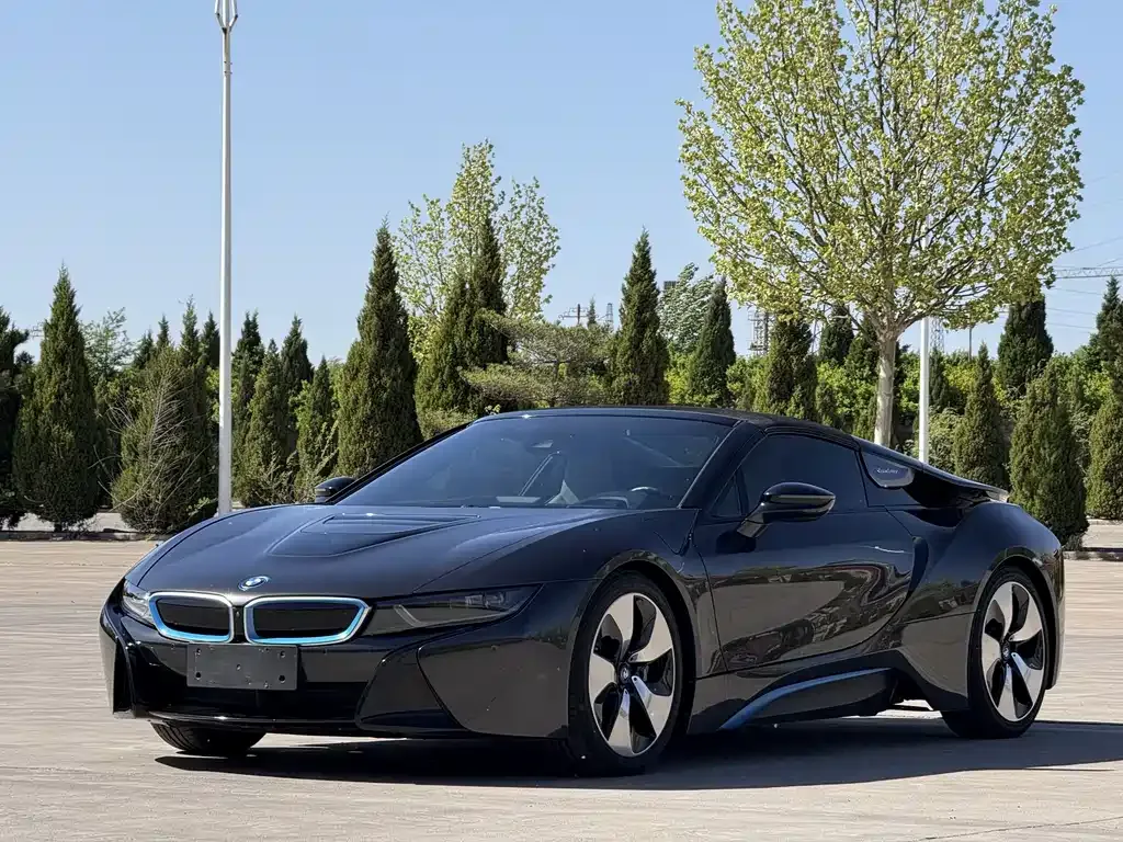 BMW i8 — фото 1