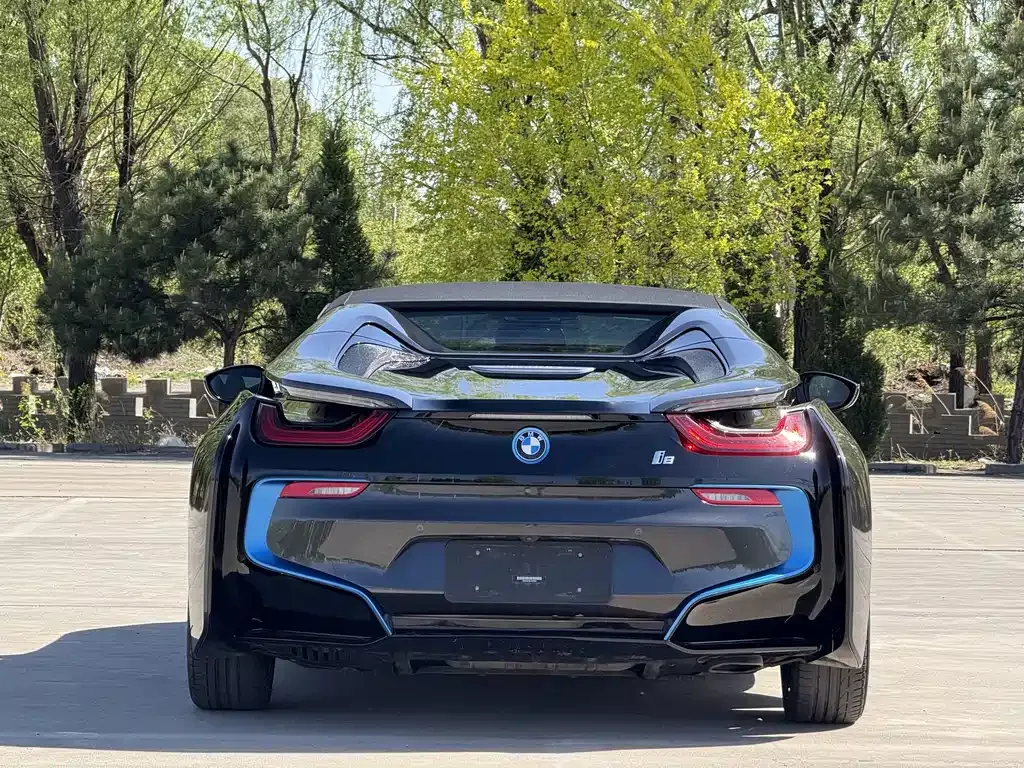 BMW i8 — фото 6