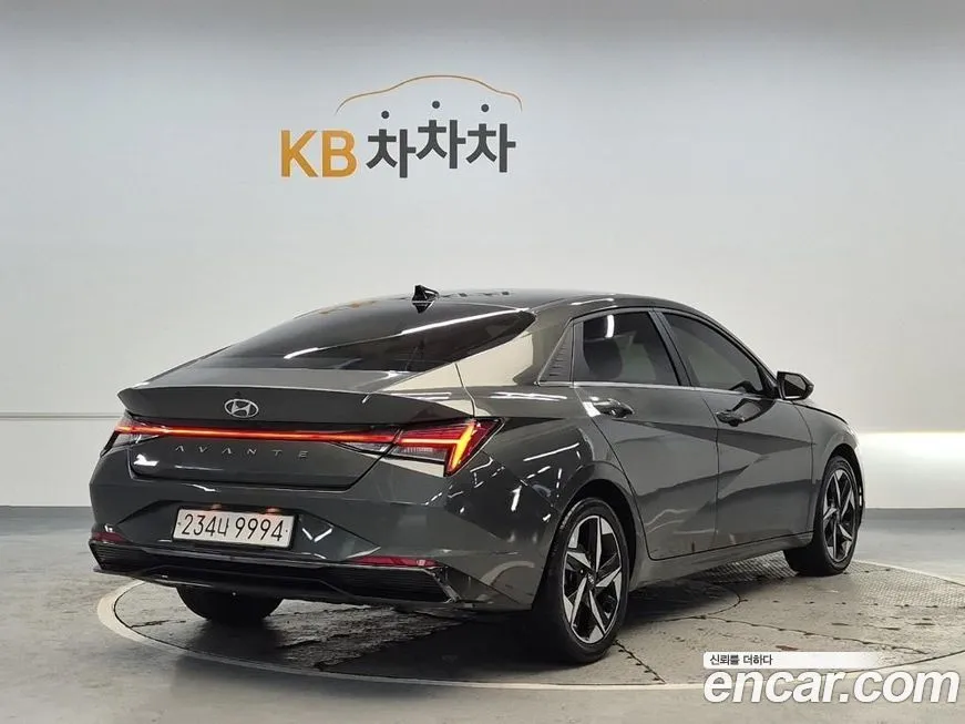 Hyundai AVANTE — фото 3