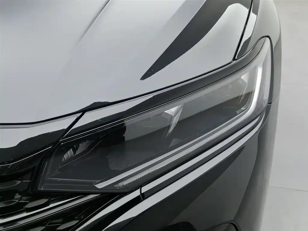 Volkswagen Passat — фото 7