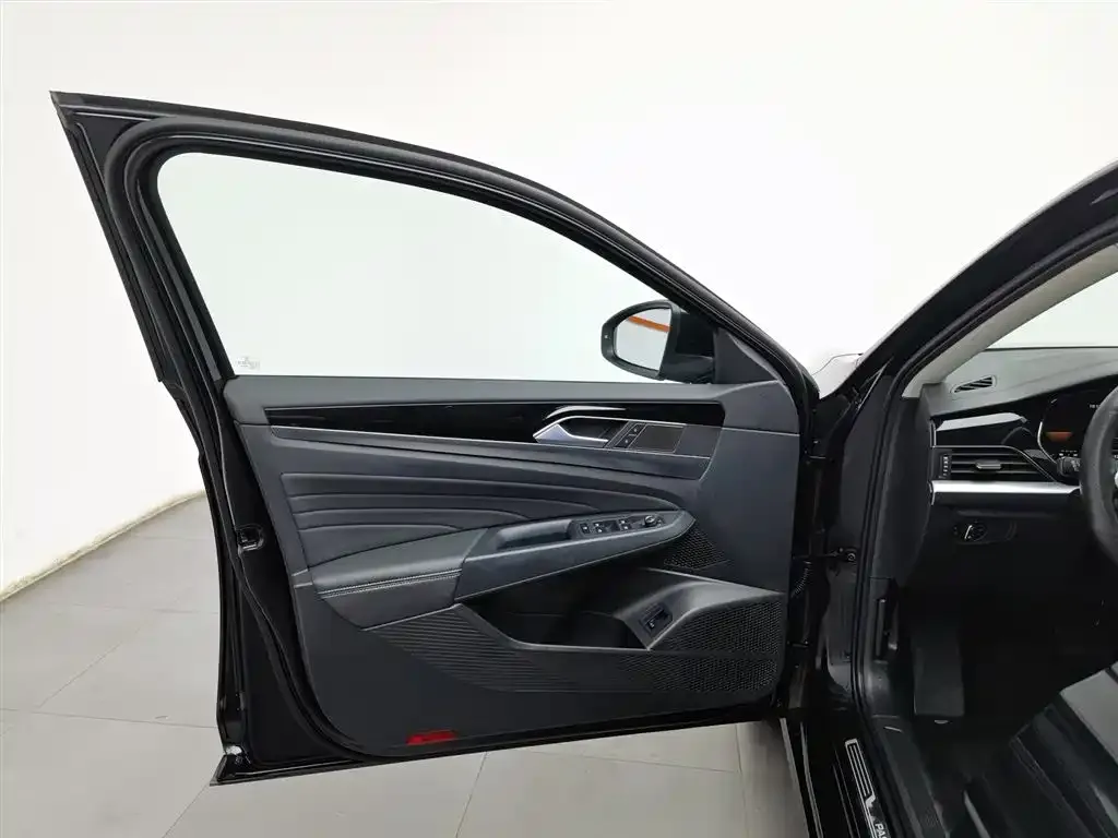 Volkswagen Passat — фото 8