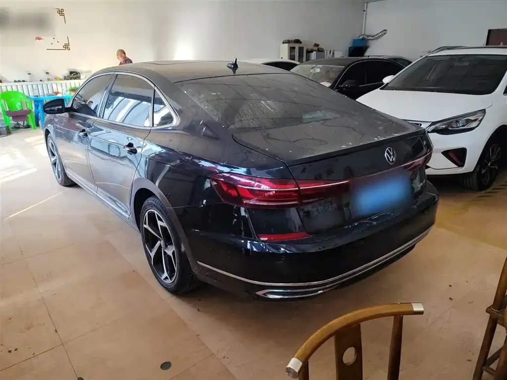 Volkswagen Passat — фото 6