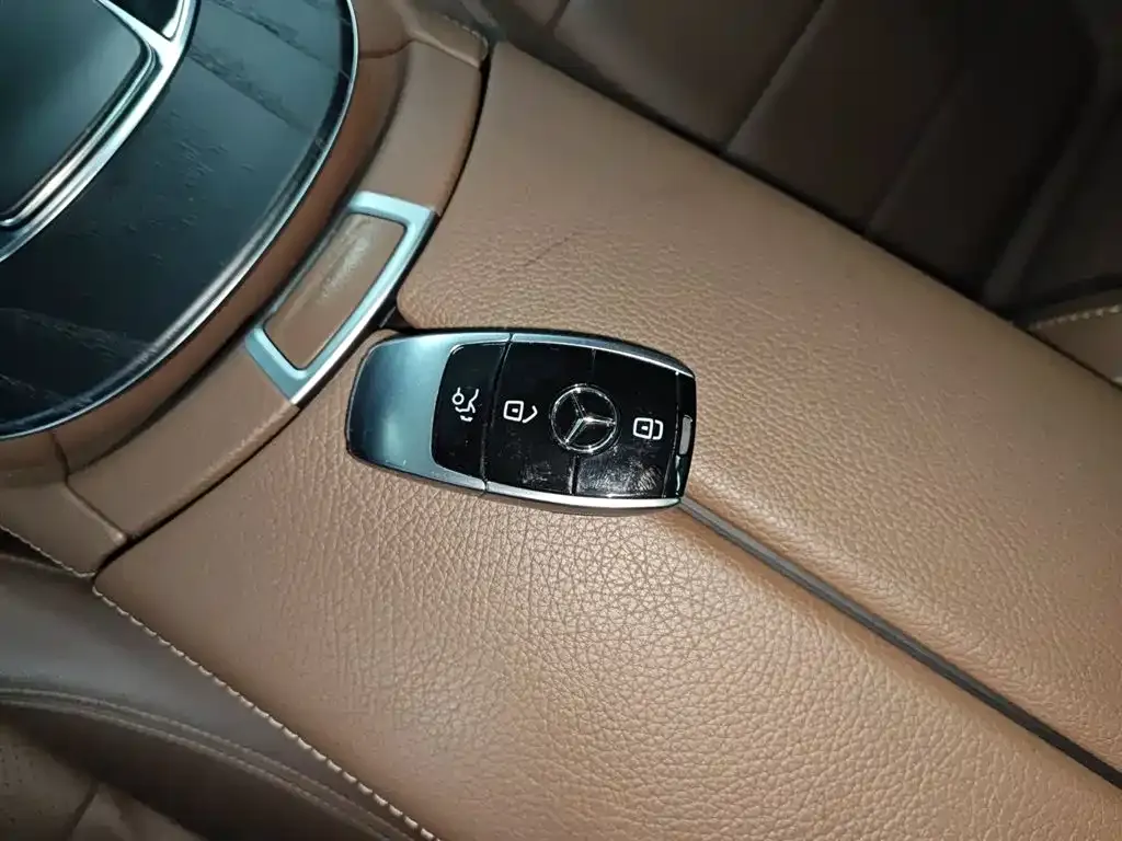 Mercedes-Benz E-Class New Energy — фото 9