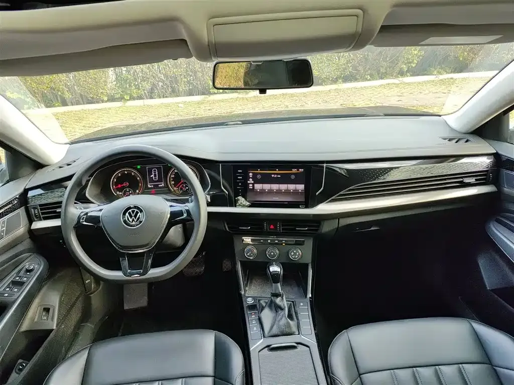 Volkswagen Passat — фото 10