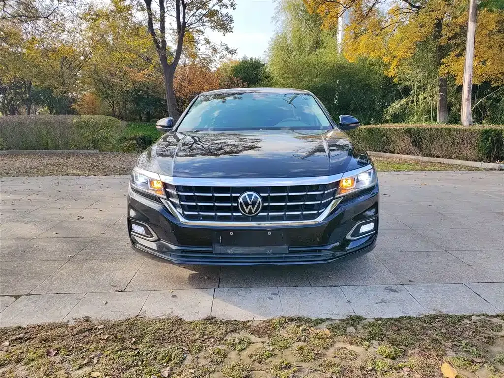 Volkswagen Passat — фото 3