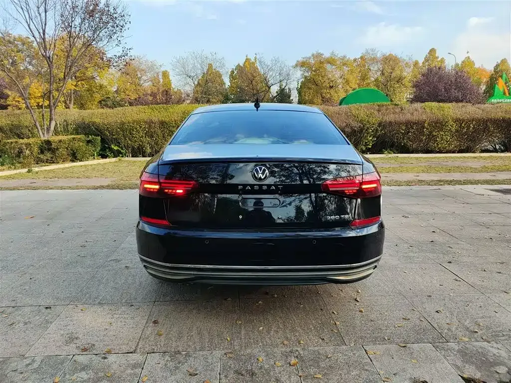 Volkswagen Passat — фото 6