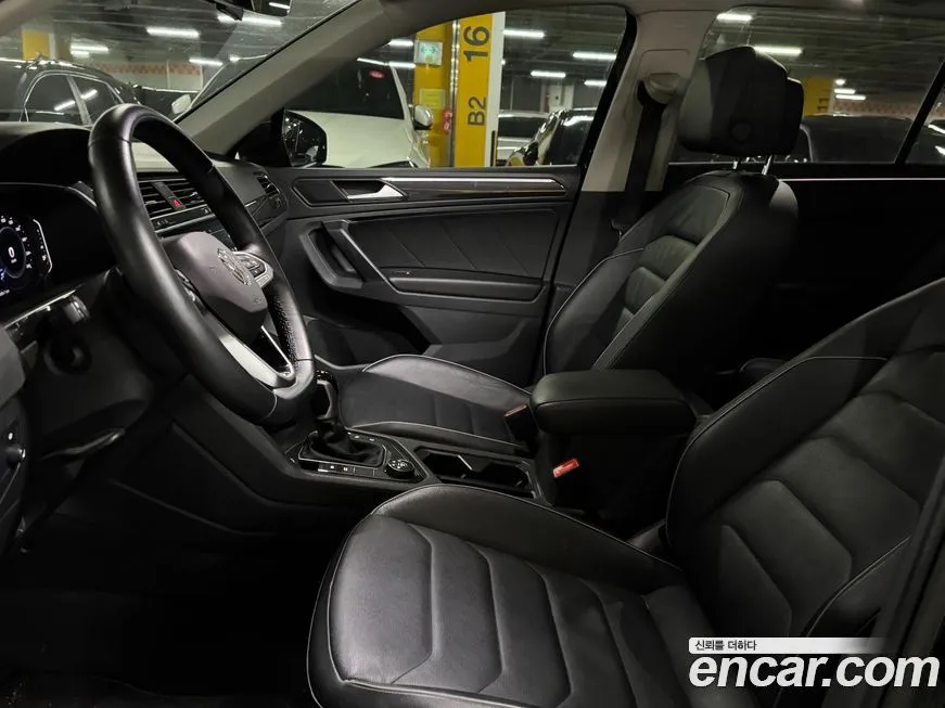 Volkswagen Tiguan — фото 10