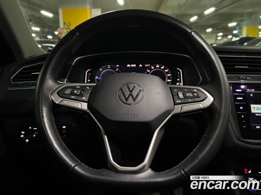 Volkswagen Tiguan — фото 6