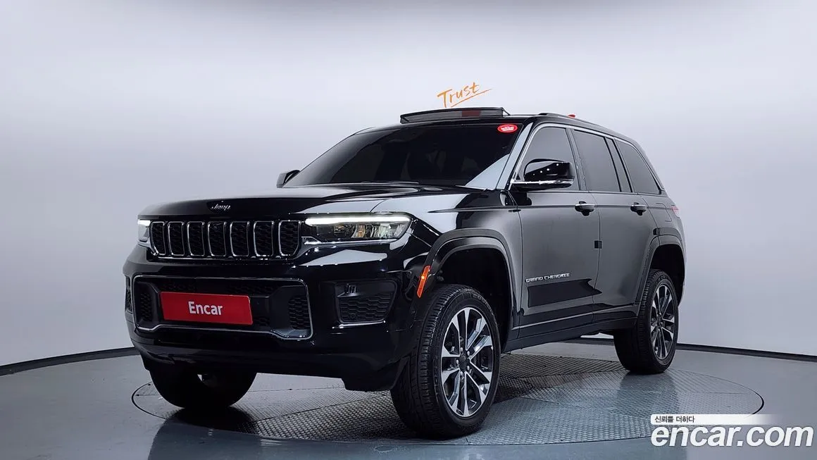 Jeep Cherokee — фото 1