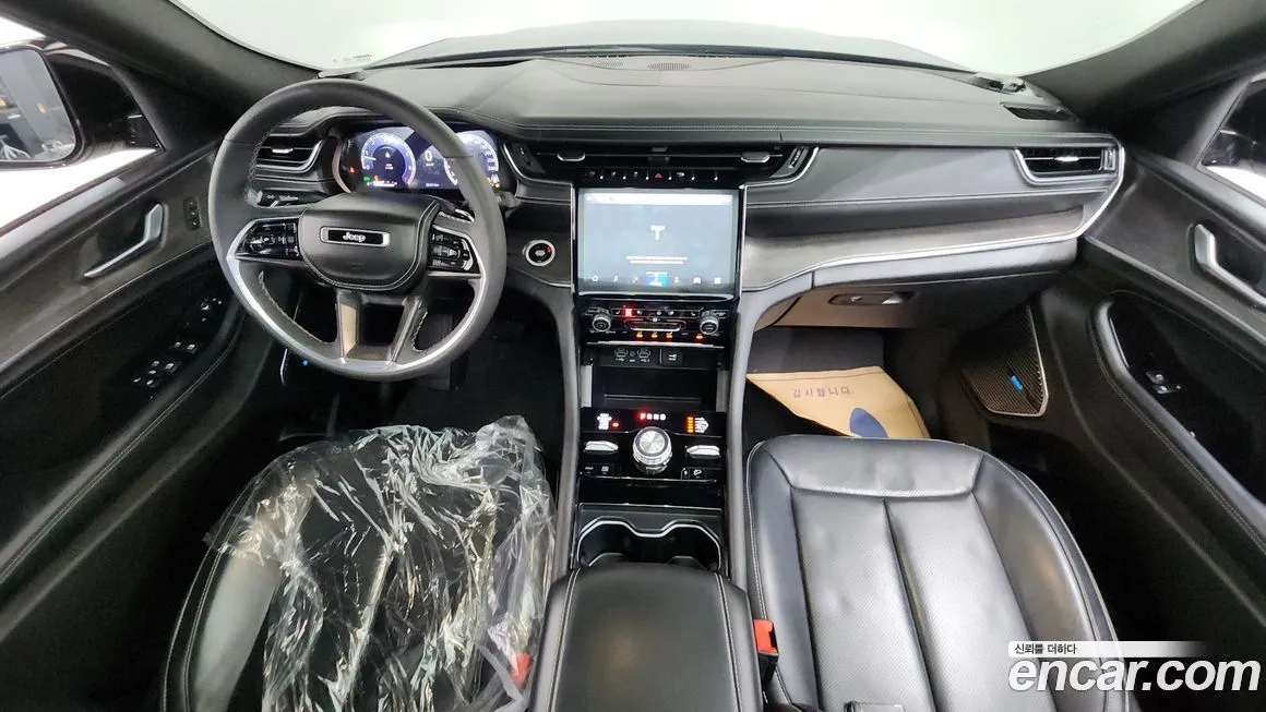 Jeep Cherokee — фото 7