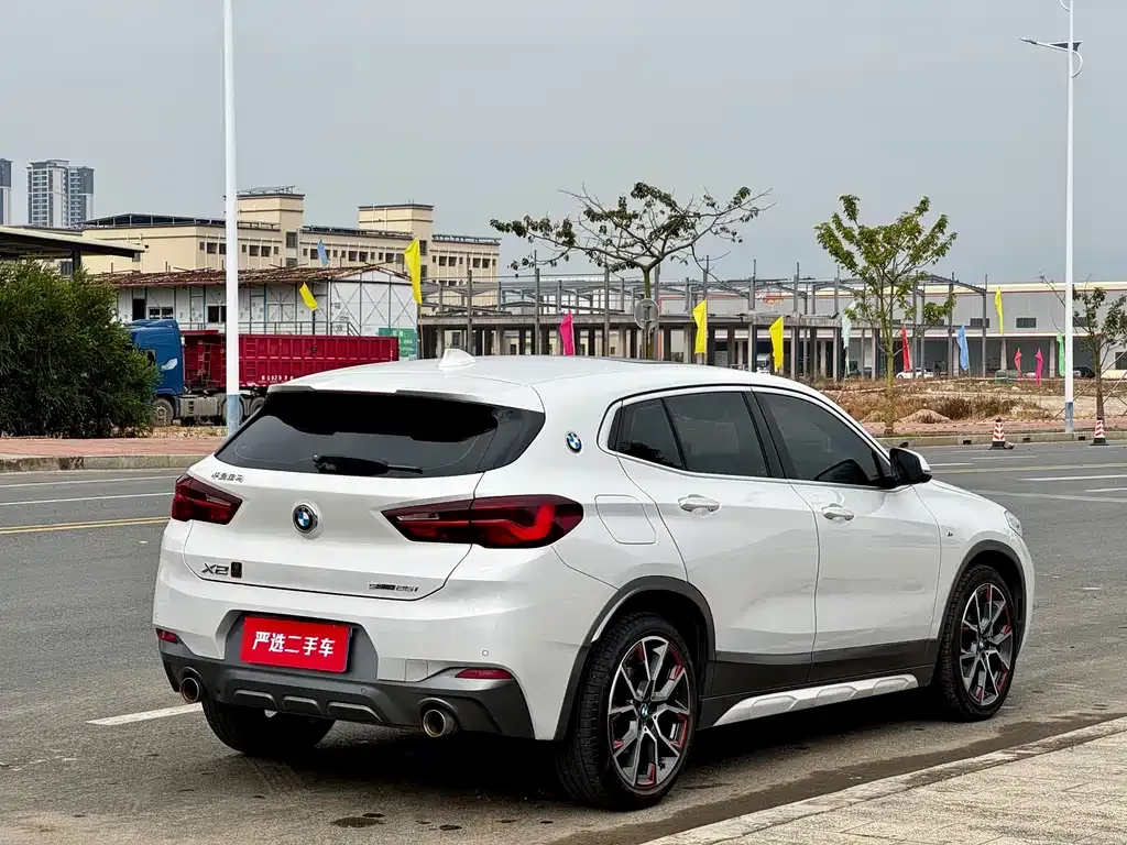 BMW X2 — фото 9