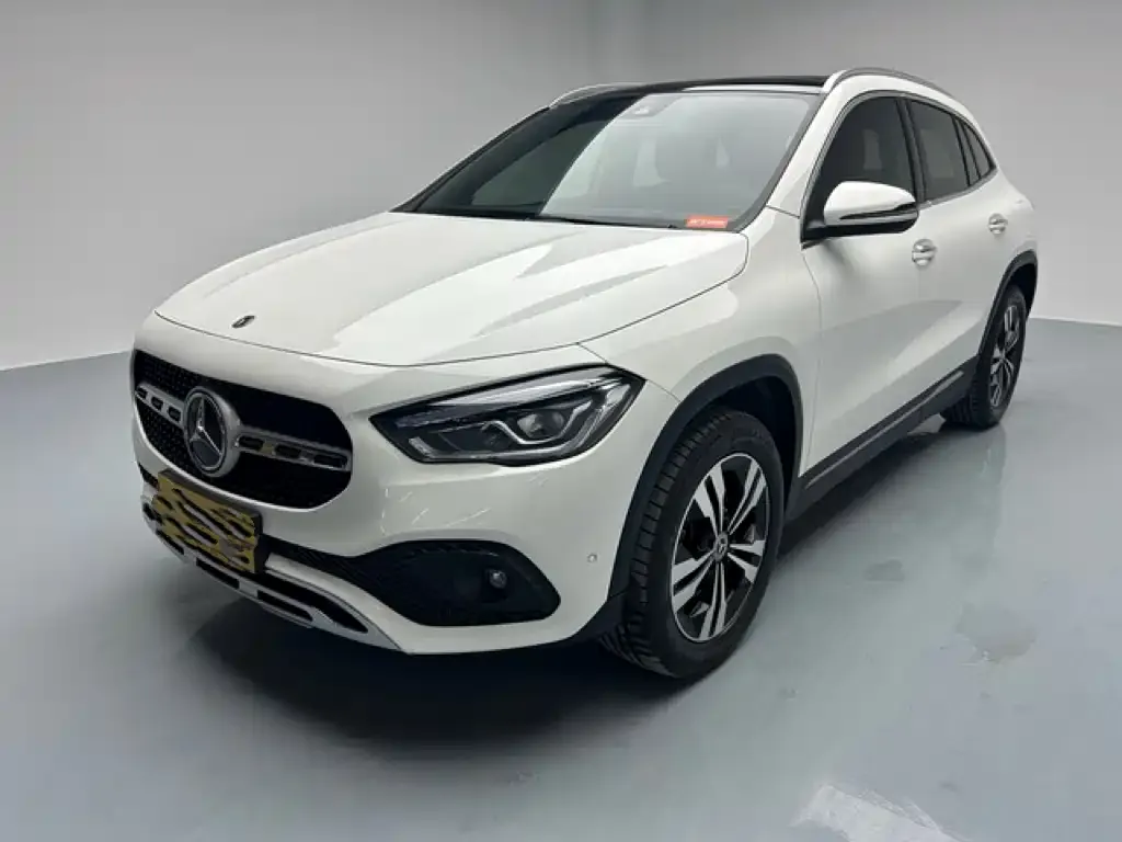 Mercedes-Benz GLA — фото 1