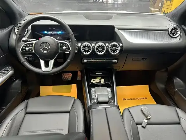 Mercedes-Benz GLA — фото 10