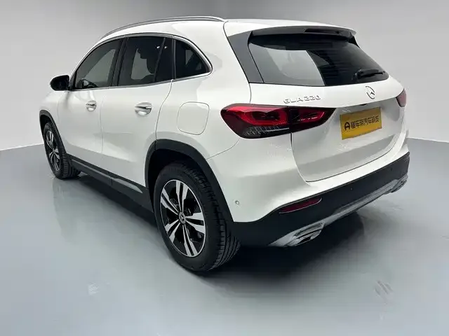 Mercedes-Benz GLA — фото 6