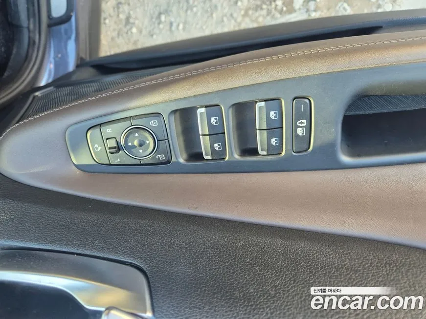 Hyundai Santafe — фото 10