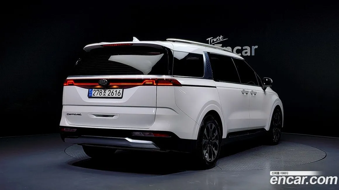 Kia Carnival — фото 2