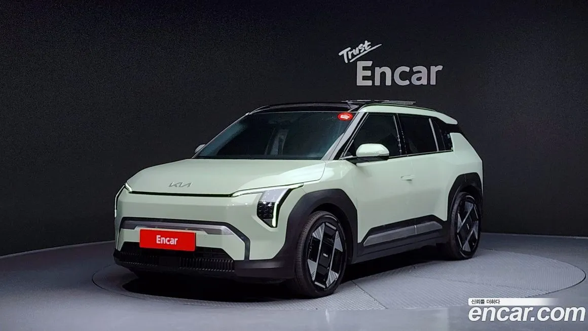 Kia EV3 — фото 1