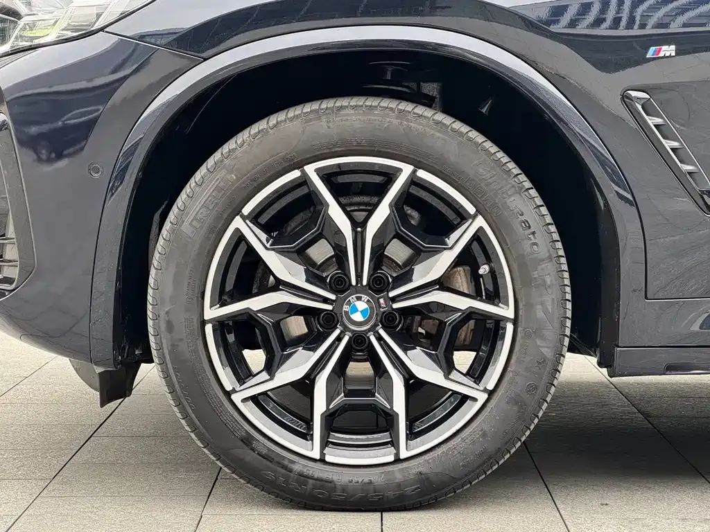BMW X4 — фото 5