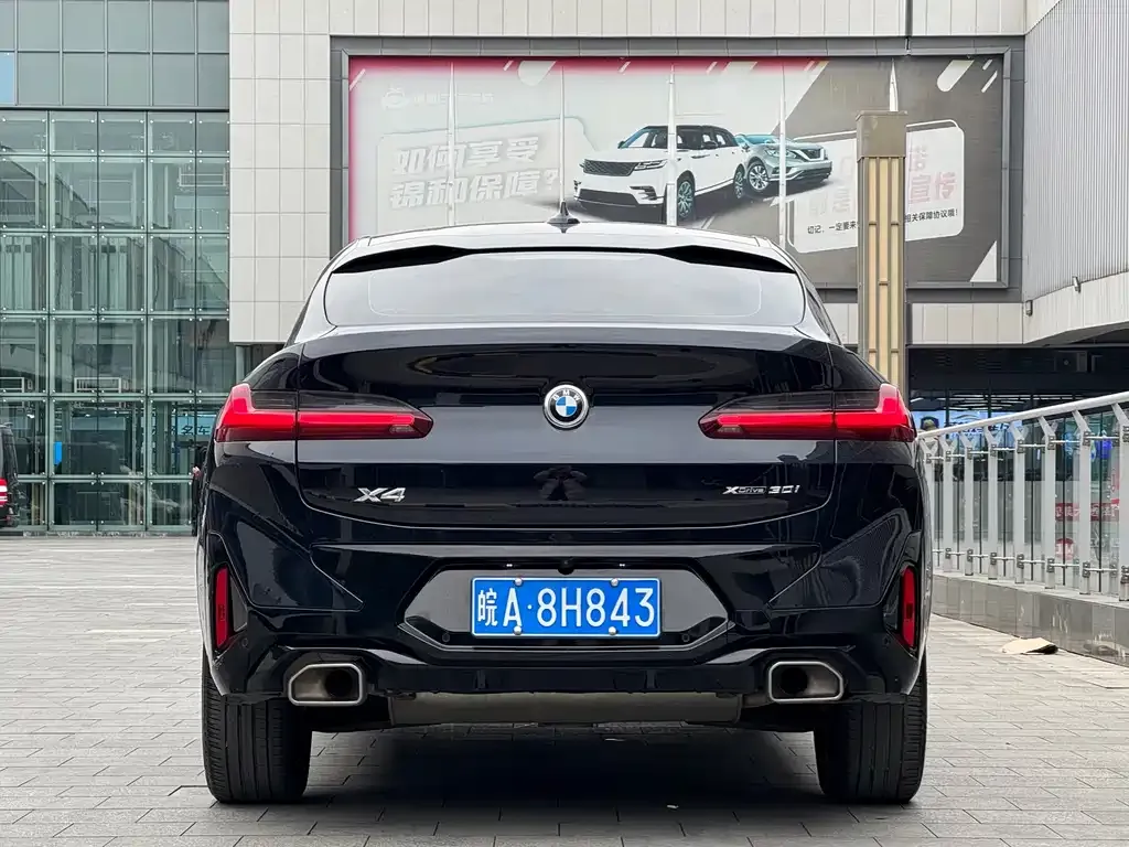 BMW X4 — фото 8