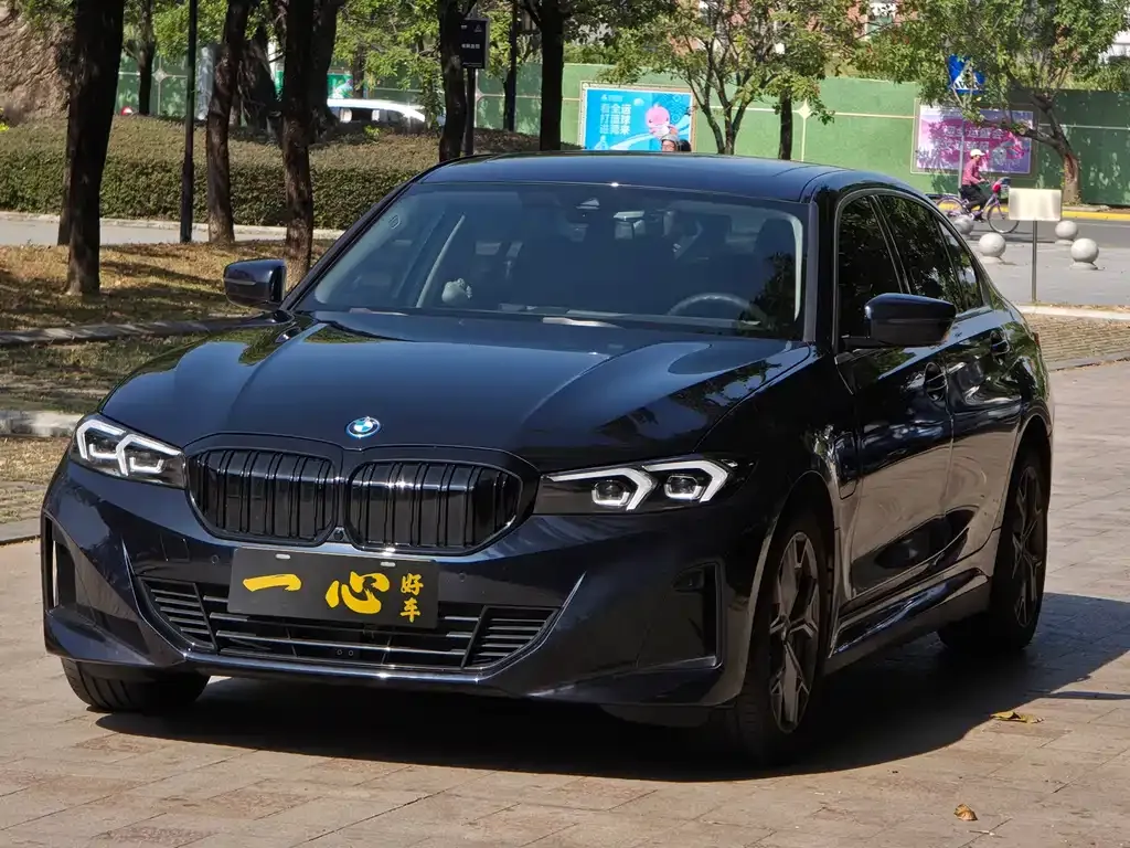 BMW i3 — фото 1