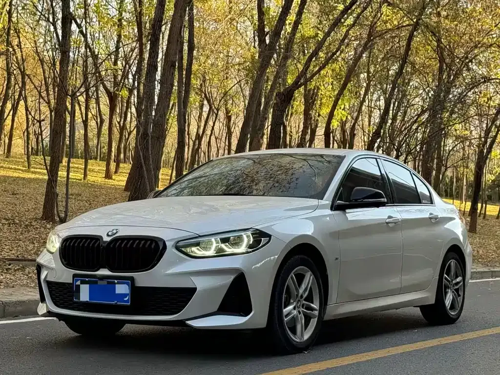BMW 1 Series — фото 1