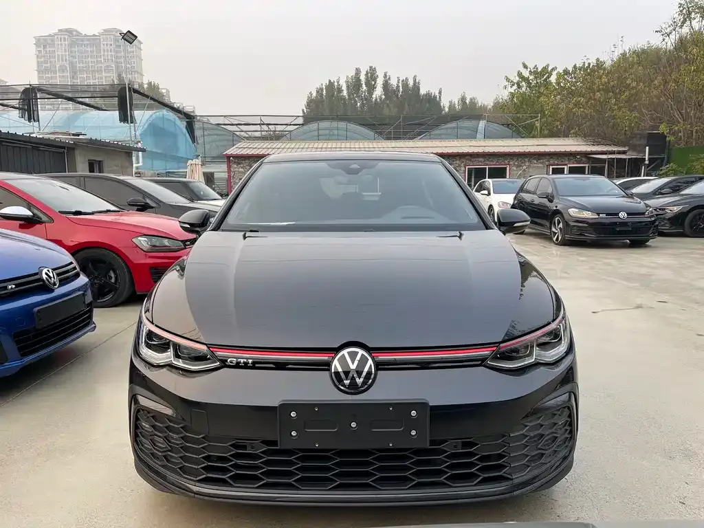Volkswagen Golf GTI — фото 3