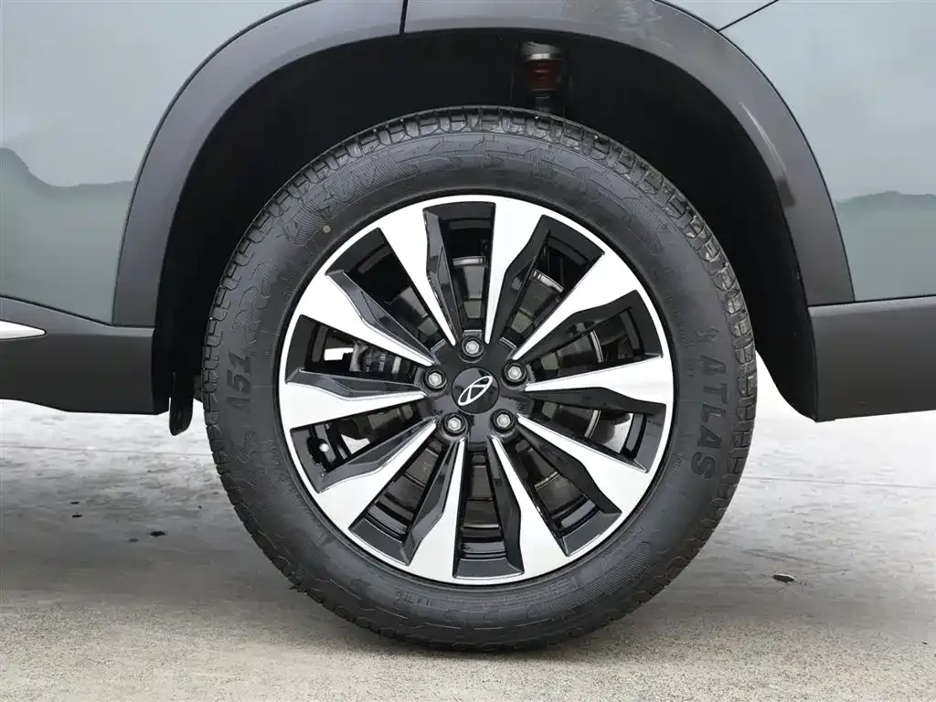 Chery Tiggo 8 PLUS — фото 9