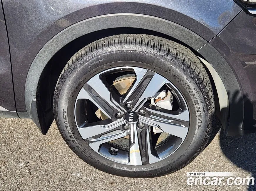Kia Sorento — фото 4