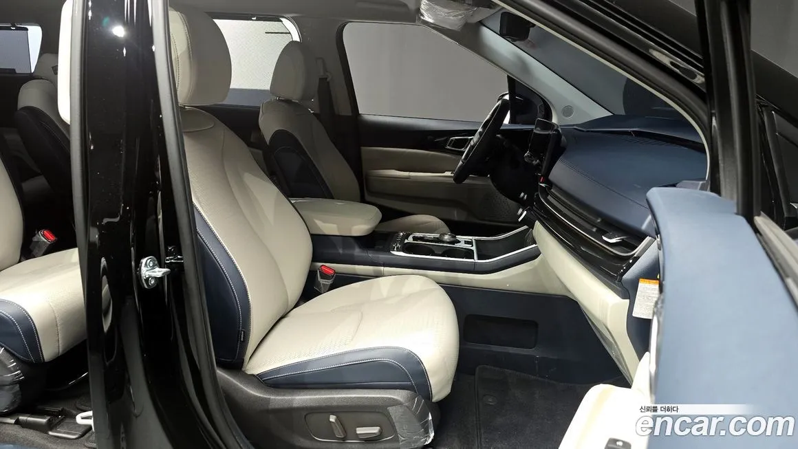 Kia Carnival — фото 10