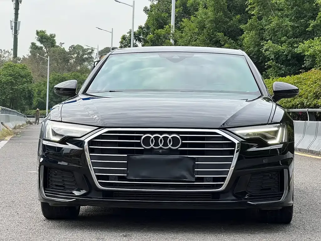 Audi A6L — фото 2