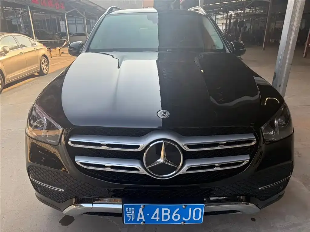 Mercedes-Benz GLE — фото 1
