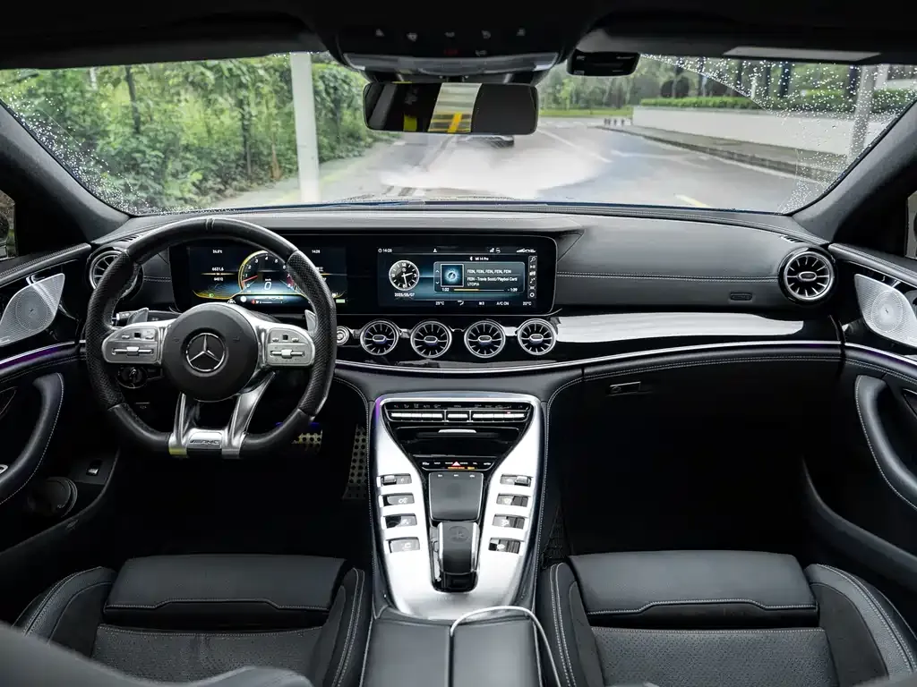 Mercedes-Benz AMG GT — фото 4