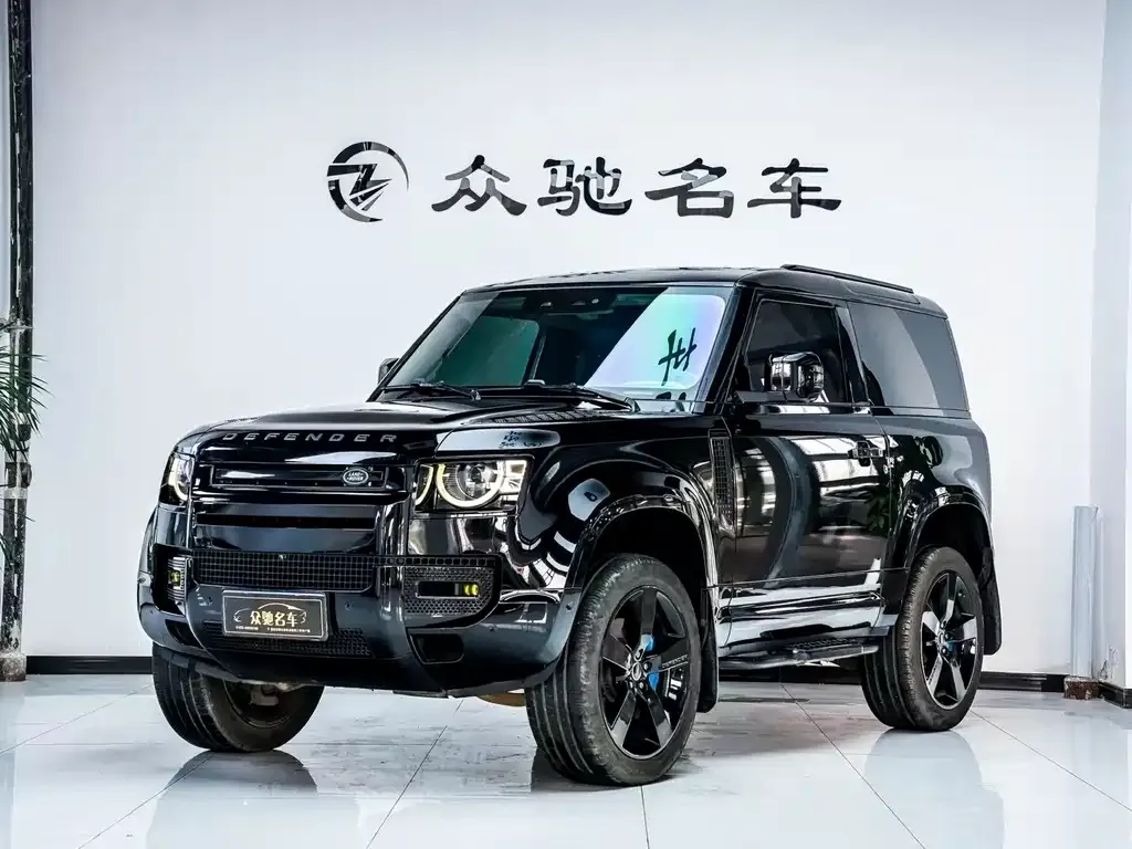 Land Rover Defender — фото 1