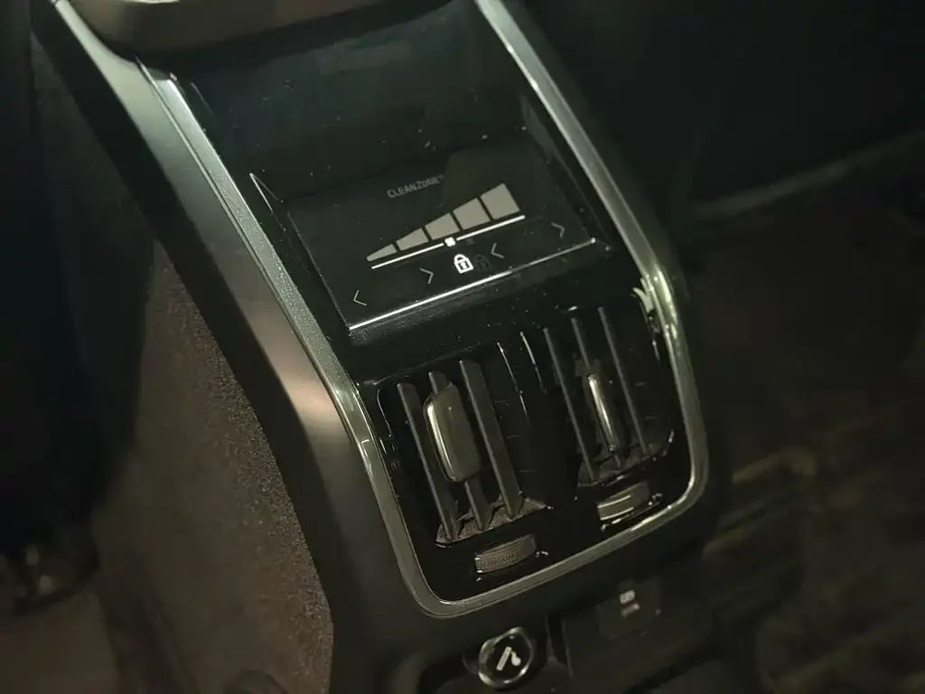 Volvo S90 — фото 10