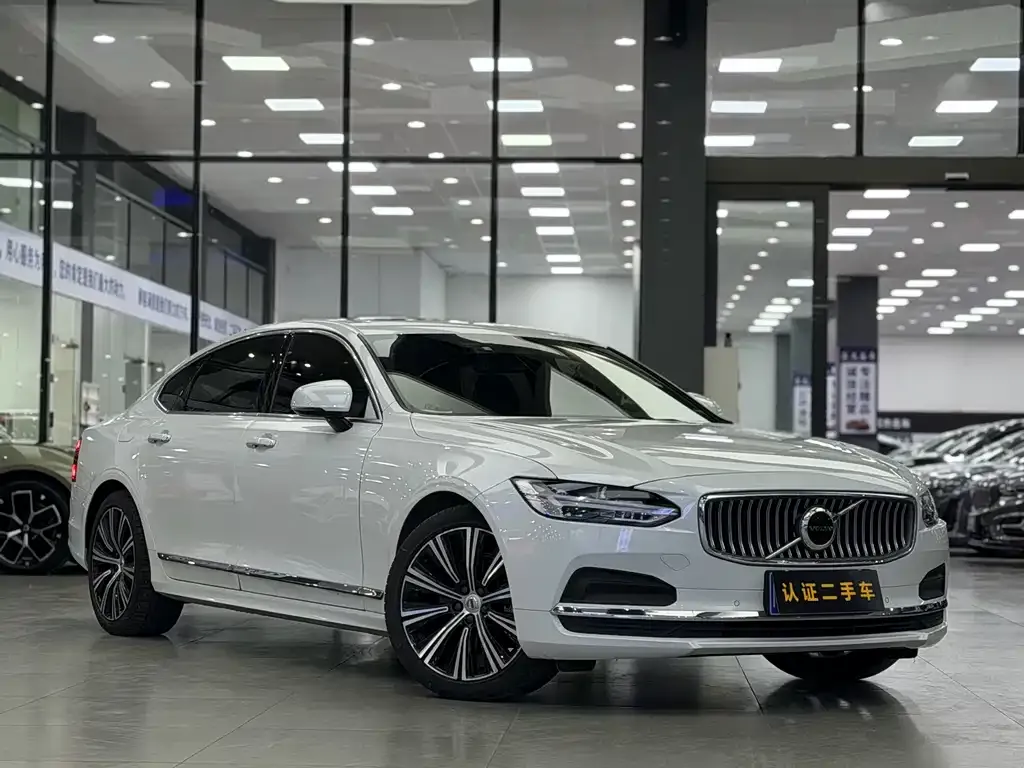 Volvo S90 — фото 3
