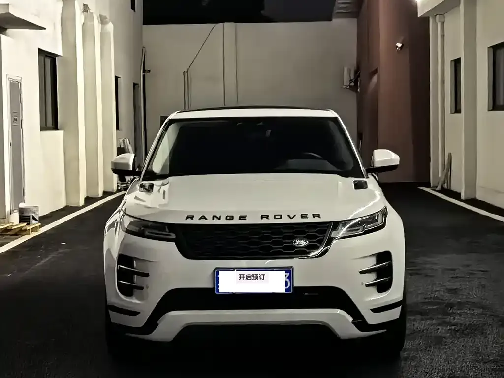 Land Rover Evoque — фото 1
