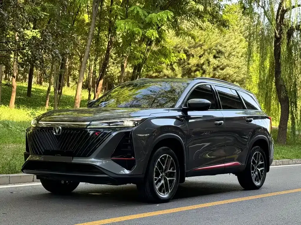 Changan CS75PLUS — фото 1